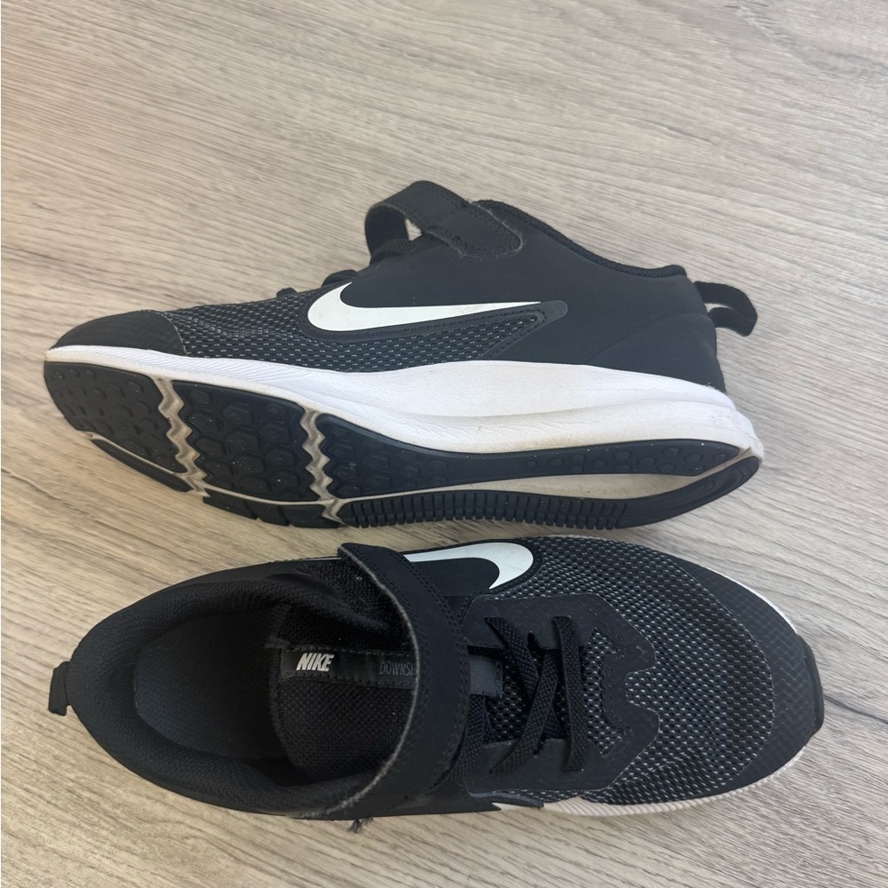 Black and White Nike Downshifter Velcro Size 4.5 Women’s/3.5 Kids